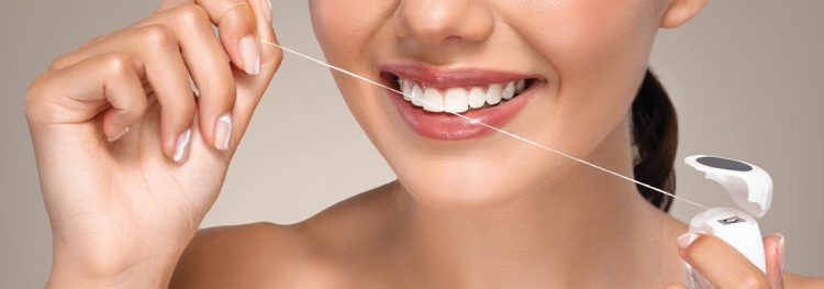 teeth flossing
