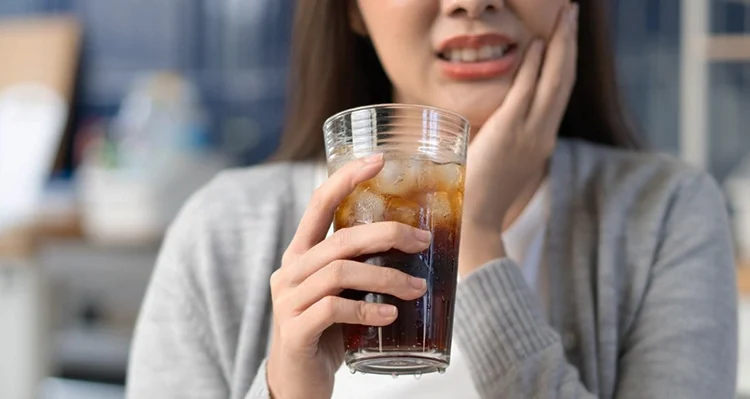 How To Prevent Teeth Stains Caused By Your Favourite Drinks (1)