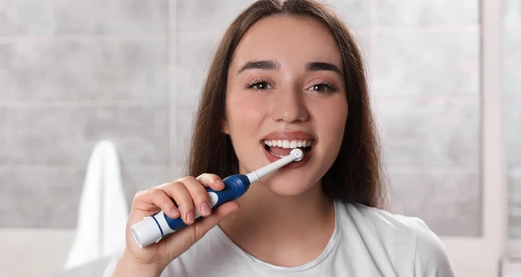 Why You Should Use An Electric Toothbrush copy